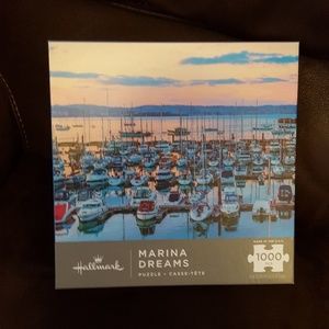 Hallmark 1000 piece puzzle